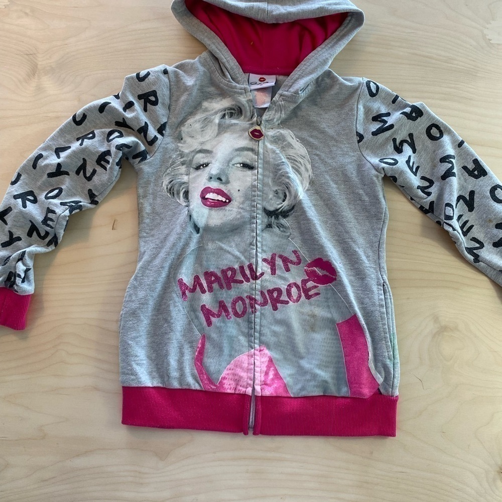 Marilyn Monroe Hoodie/Sweatshirt size 14 (DV)